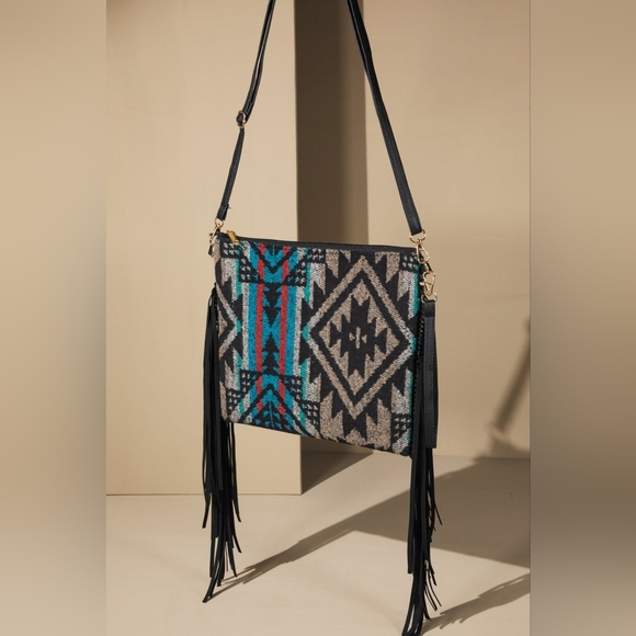 Fringed Crossbody Bag - Ethnic Southwest inspired Design - Clutch Strap Included - Picture 3 of 3